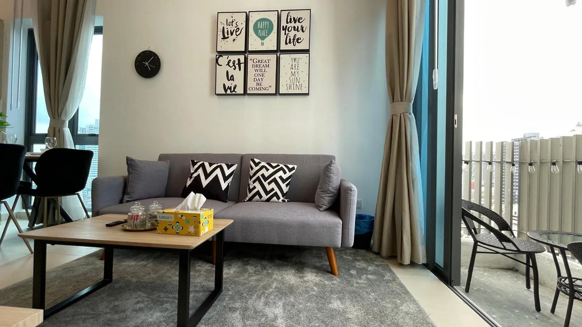 The Luxe & The Colony Infinitum By Romeo Bnb Kuala Lumpur 0*,  Ma­lay­sia