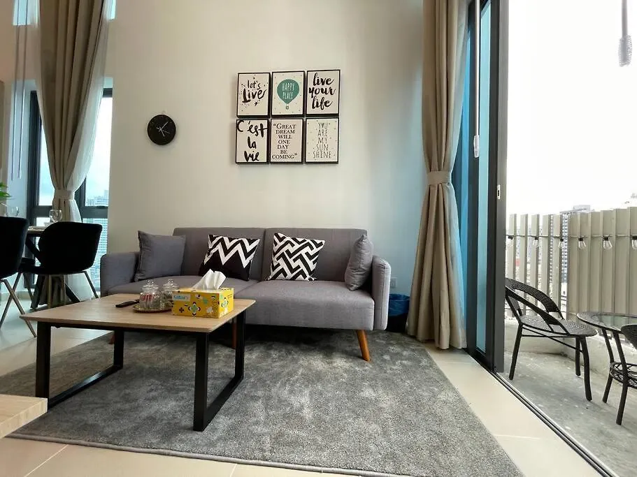 The Luxe & The Colony Infinitum By Romeo Bnb Kuala Lumpur Ma­lay­sia