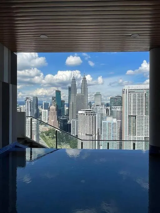 The Luxe & The Colony Infinitum By Romeo Bnb Kuala Lumpur Ma­lay­sia